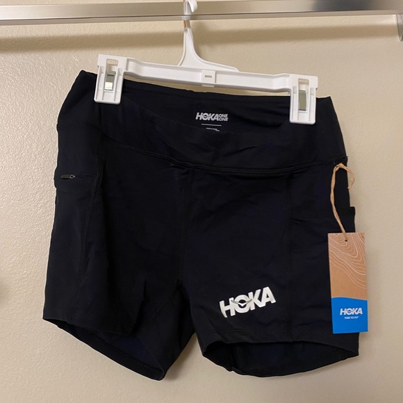 NEW W TAGS HOKA 3” Performance Shorts - With Side Pockets & Recycled Materials - Picture 4 of 10
